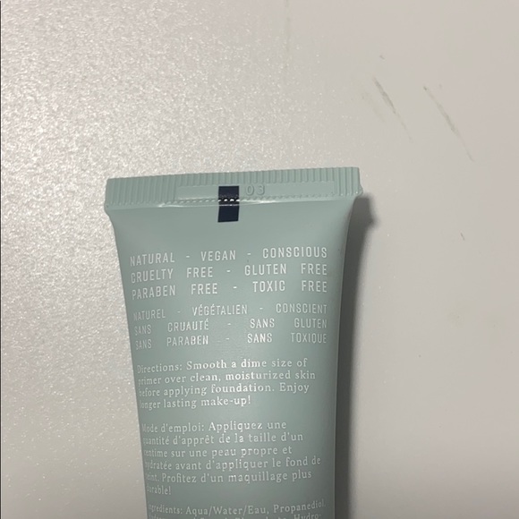 Face primer - Picture 2 of 5